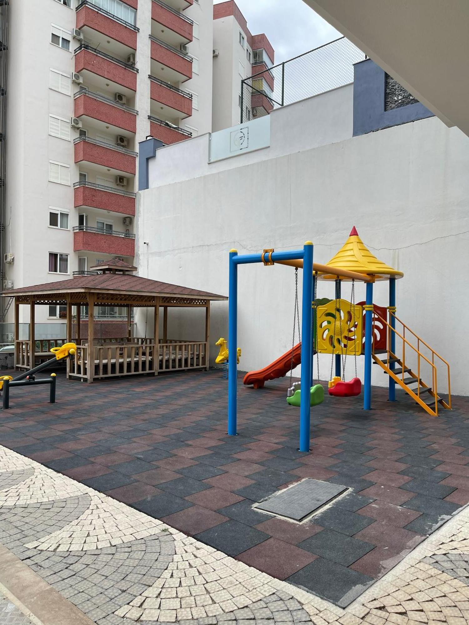 Sa Apartments! 300M To The Beach & Yekta Mall 阿拉尼亚 外观 照片