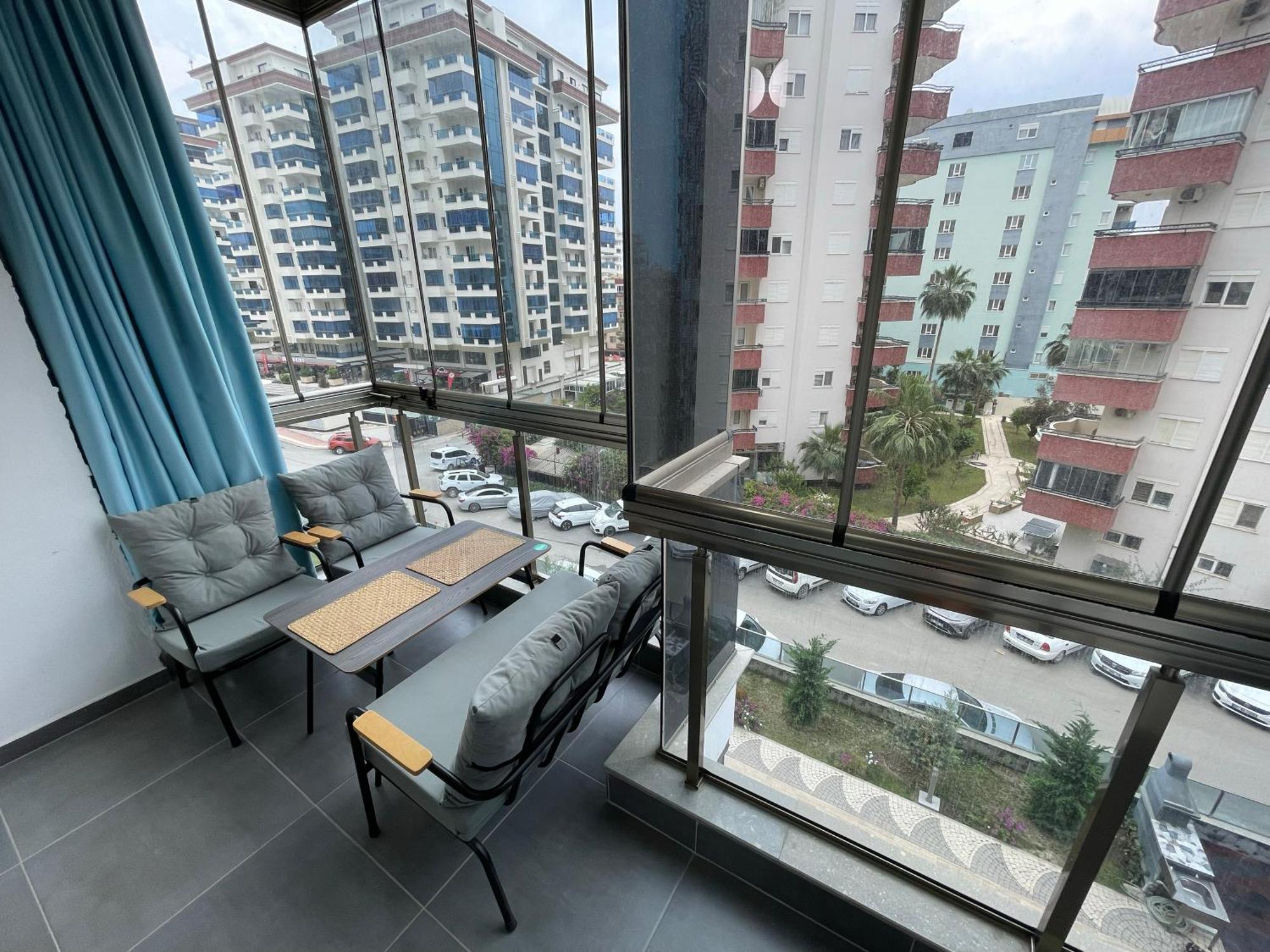 Sa Apartments! 300M To The Beach & Yekta Mall 阿拉尼亚 外观 照片