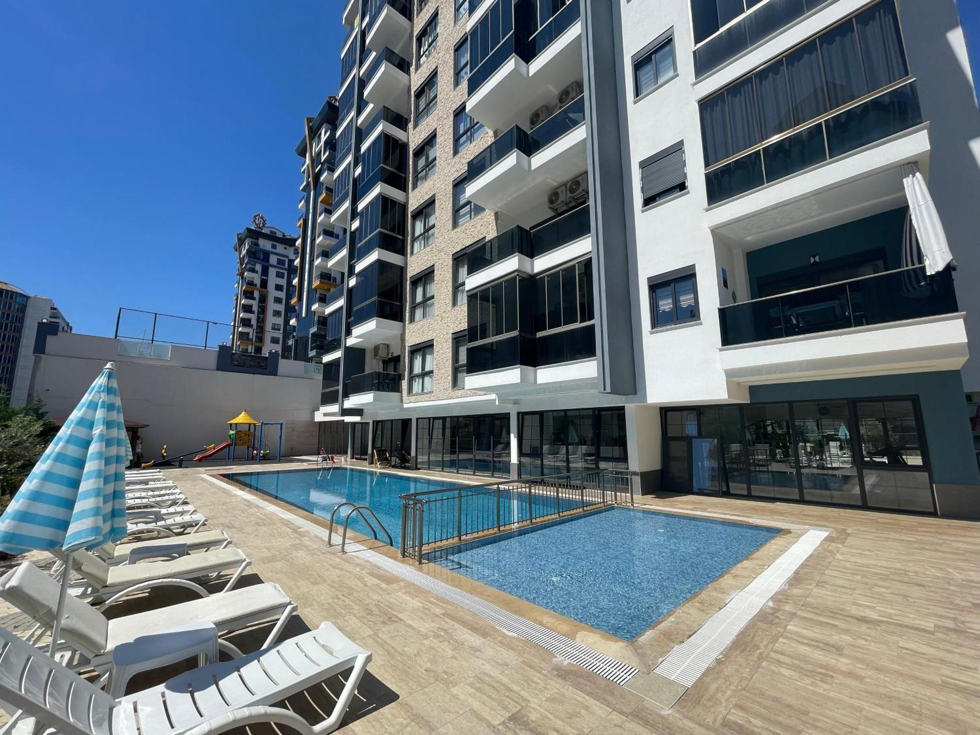 Sa Apartments! 300M To The Beach & Yekta Mall 阿拉尼亚 外观 照片