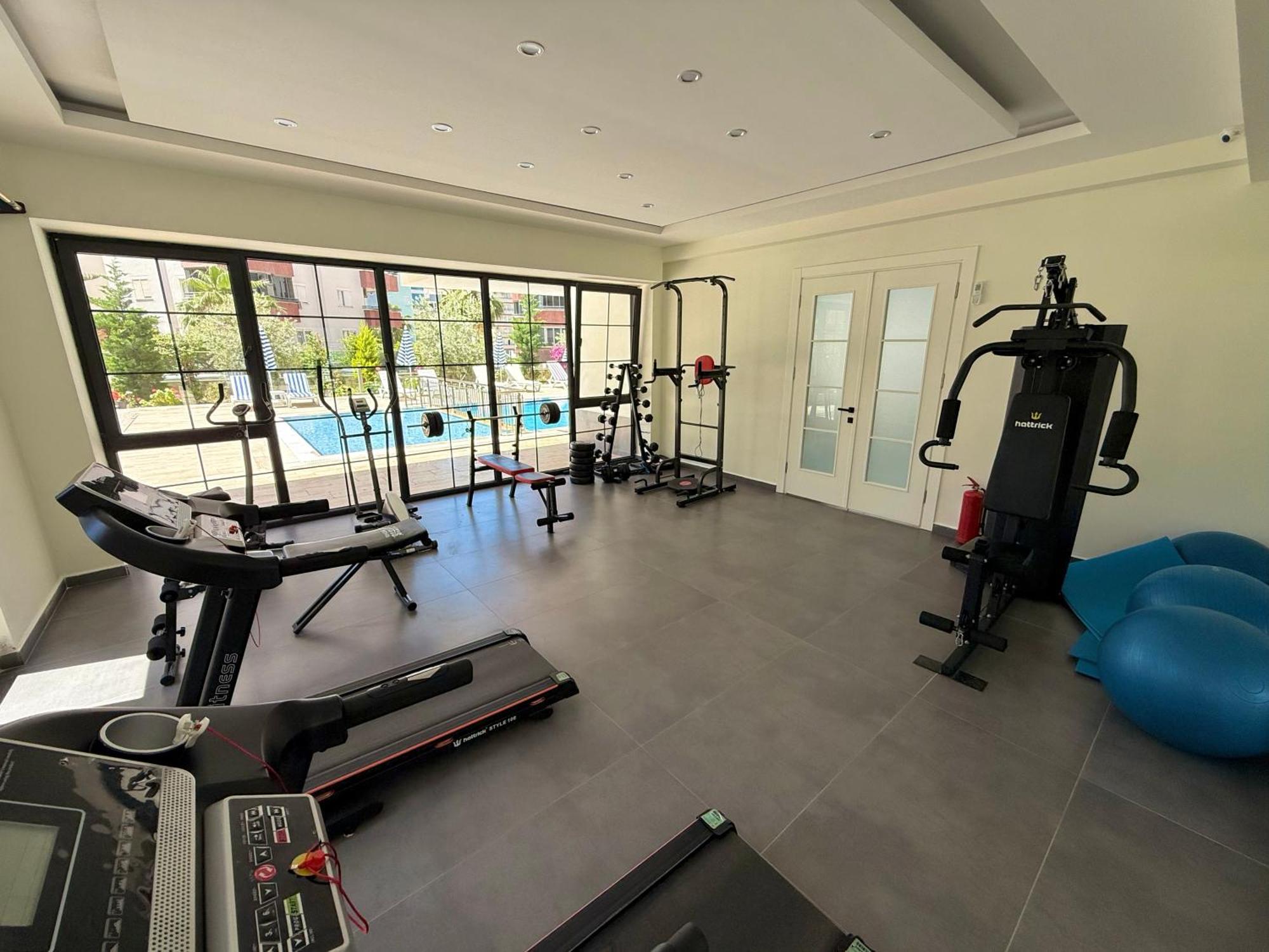 Sa Apartments! 300M To The Beach & Yekta Mall 阿拉尼亚 外观 照片